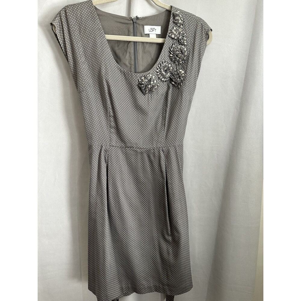 ANN TAYLOR LOFT Gray & White Polka Dot Origami Foral Wiggle Dress Lined Size 2